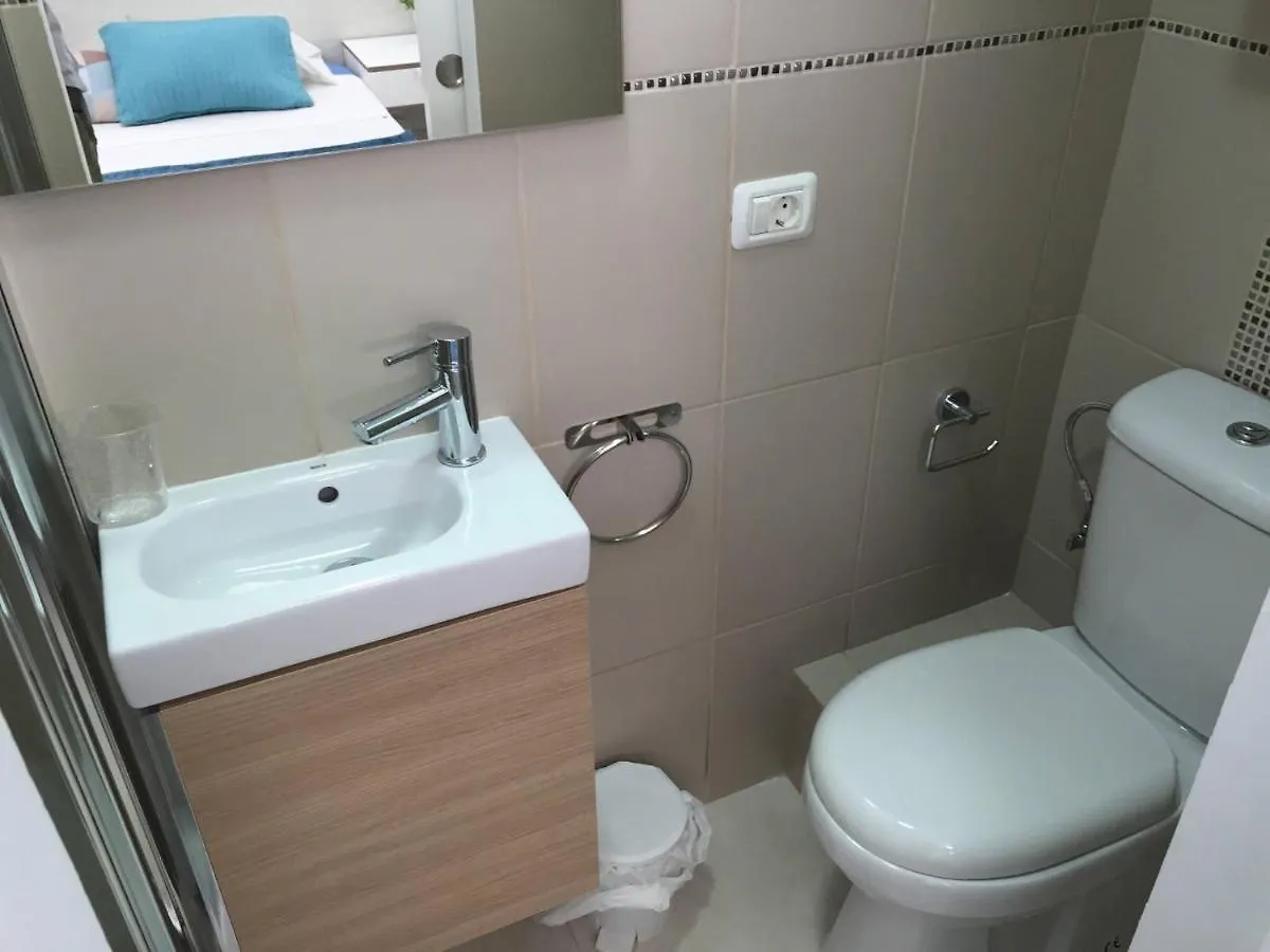 Delicious Los Cristianos,2Bdr 2Bathr Beachclose Apartment Los Cristianos (Tenerife)