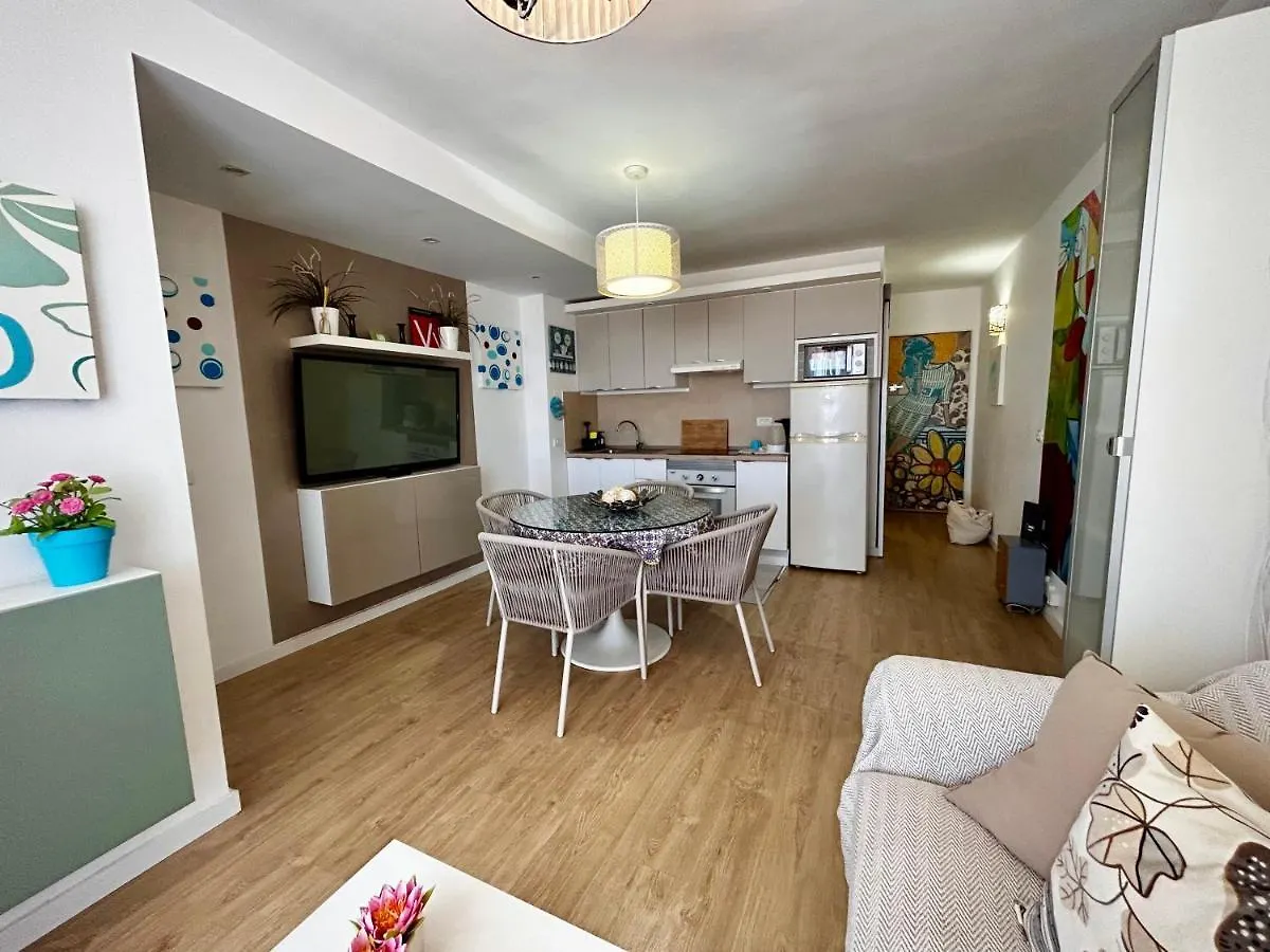Apartment Delicious Los Cristianos,2Bdr 2Bathr Beachclose Spain